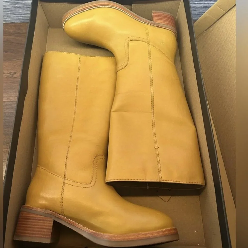 Frye Campus Boot “Camryn”  in color Banana size 9.5 NWT new in box - Picture 11 of 11